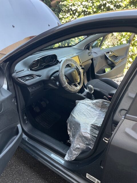 Peugeot 208 après sa préparation esthétique avant vente près d’Annecy
